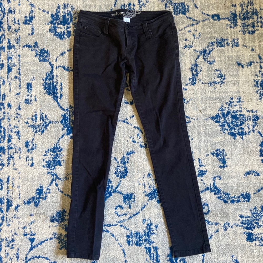 Refuge, black skinny jeans